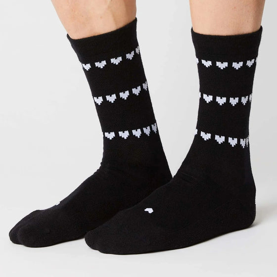 Calcetines Merino Heart Black FINGERSCROSSED